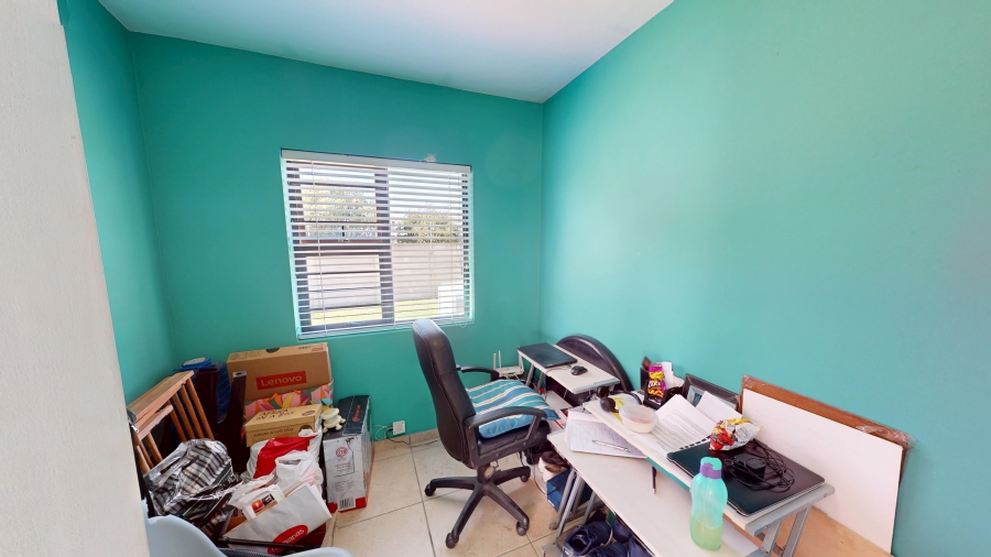 2 Bedroom Property for Sale in Guldenland Western Cape